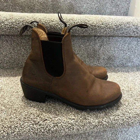 Blundstone Women's Series #1677 Heel
Rustic Brown US Size 6 - Picture 1 of 5